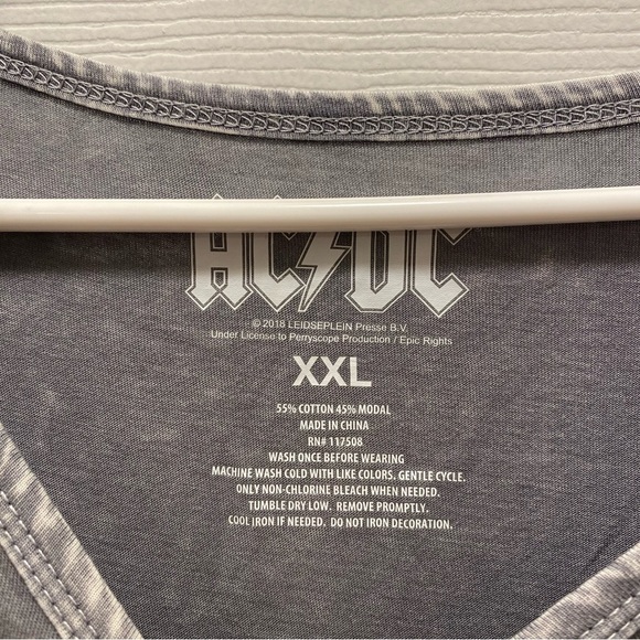 ACDC womens gray acid wash short sleeve fringe graphic band tee shirt - Picture 3 of 3